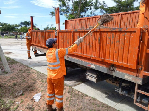 #SANTA_CRUZ  CORSO CRUCEÑO DEJÓ MÁS DE 400 TONELADAS DE BASURA EN EL CAMBÓDROMO Y CIUDADELAS